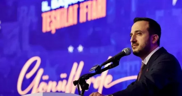 AK Parti İstanbul İl Başkanı Özdemir'den CHP'nin alışveriş boykotuna tepki Esnaf ve emekçiler cezalandırılıyor