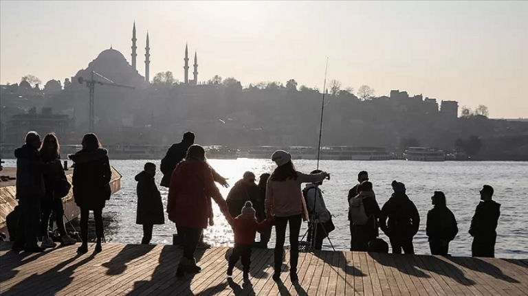 Hava sıcaklıkları mevsim normallerinin 10 derece üzerine çıkacak