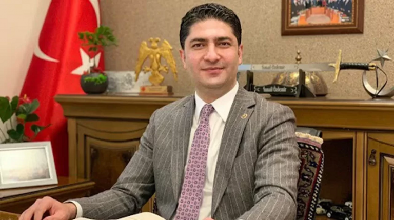 MHP'den 'sokak röportajları adı altında yapılan faaliyetler' hakkında kanun teklifi! İsmail Özdemir açıkladı...