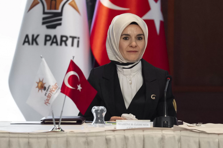 Bakan Göktaş'tan Terörsüz Türkiye mesajı Güçlü, müreffeh, barışın ve huzurun hakim olduğu Türkiye'yi el birliğiyle inşa edeceğiz