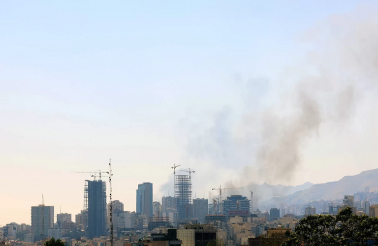 İsrail'den Tahran'a yeni saldırılar Rafinerileri hedef aldı