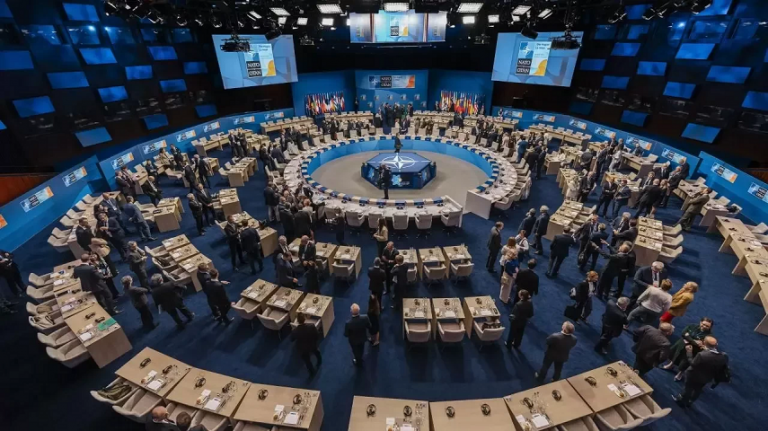 NATO zirvesi Lahey’de başladı Liderler bir arada